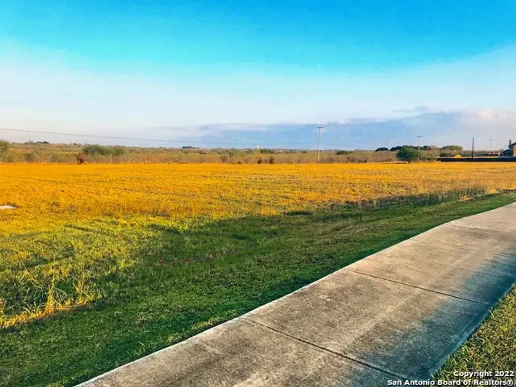 Hallie Hts, Schertz