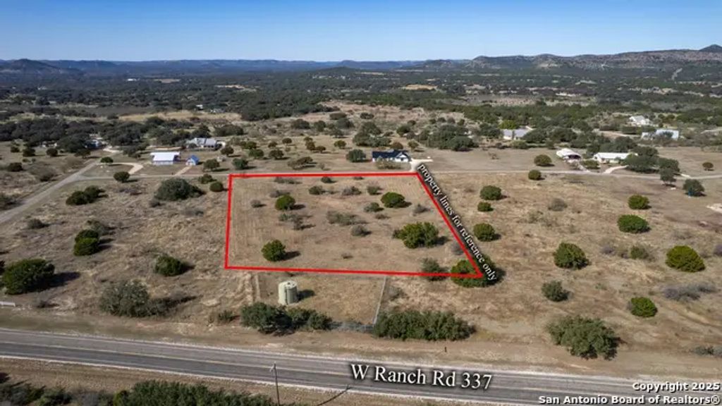 19240 W Ranch Road 337, Camp Wood