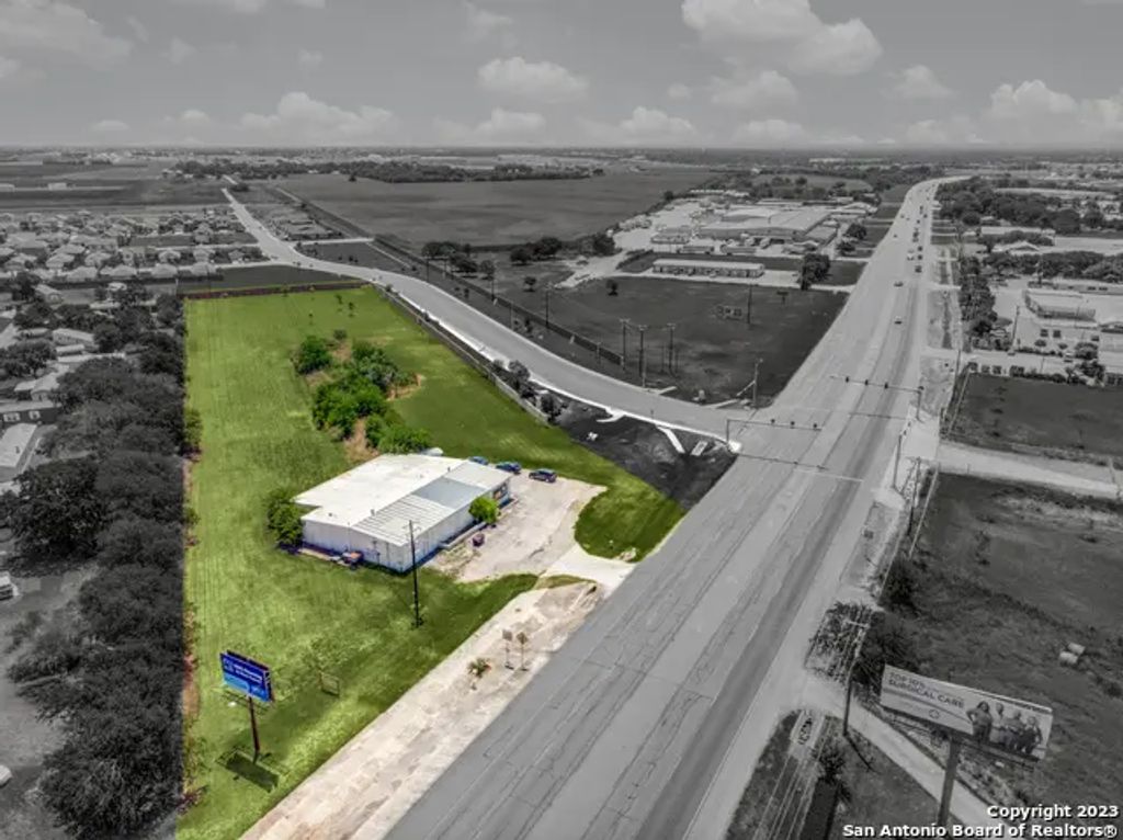 2485 N State Highway 46, Seguin