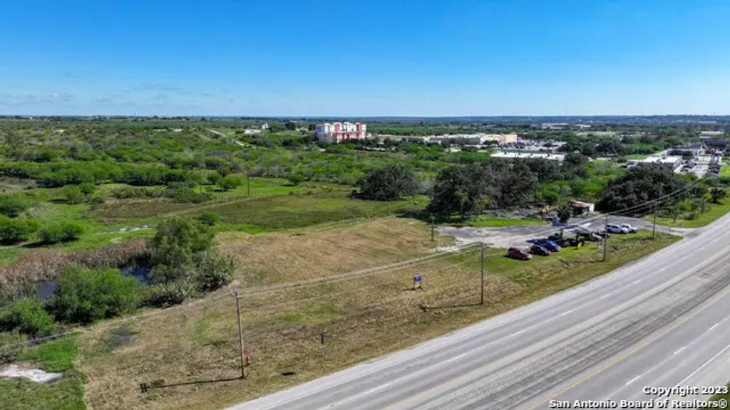 4529 Us-181 S, Kenedy