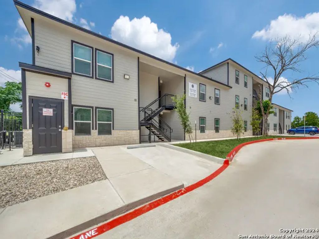 1501 E Southcross Blvd, San Antonio