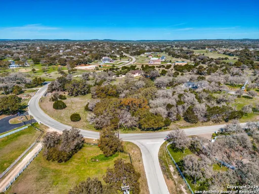 7911 Silver Spur Trail, Boerne
