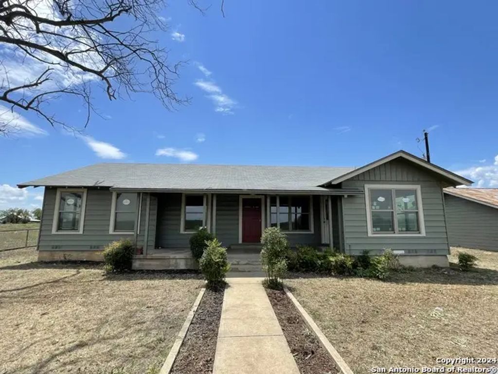 6220 Fm 2676, Hondo