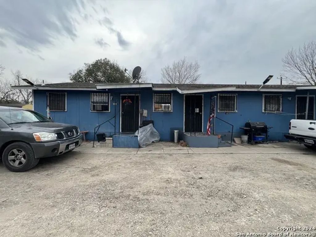 710 E Southcross Blvd, San Antonio