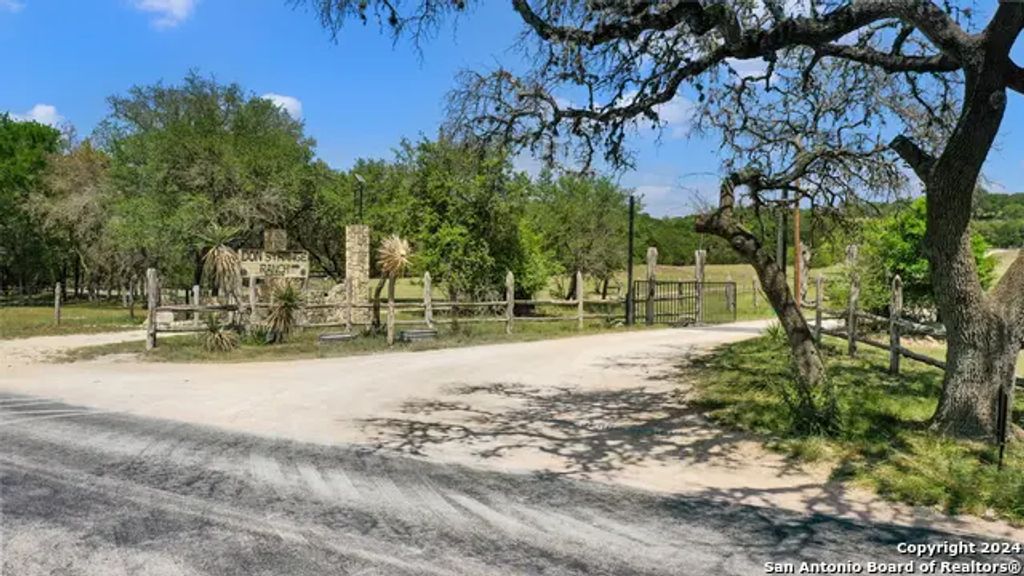 103 Waring Welfare, Boerne