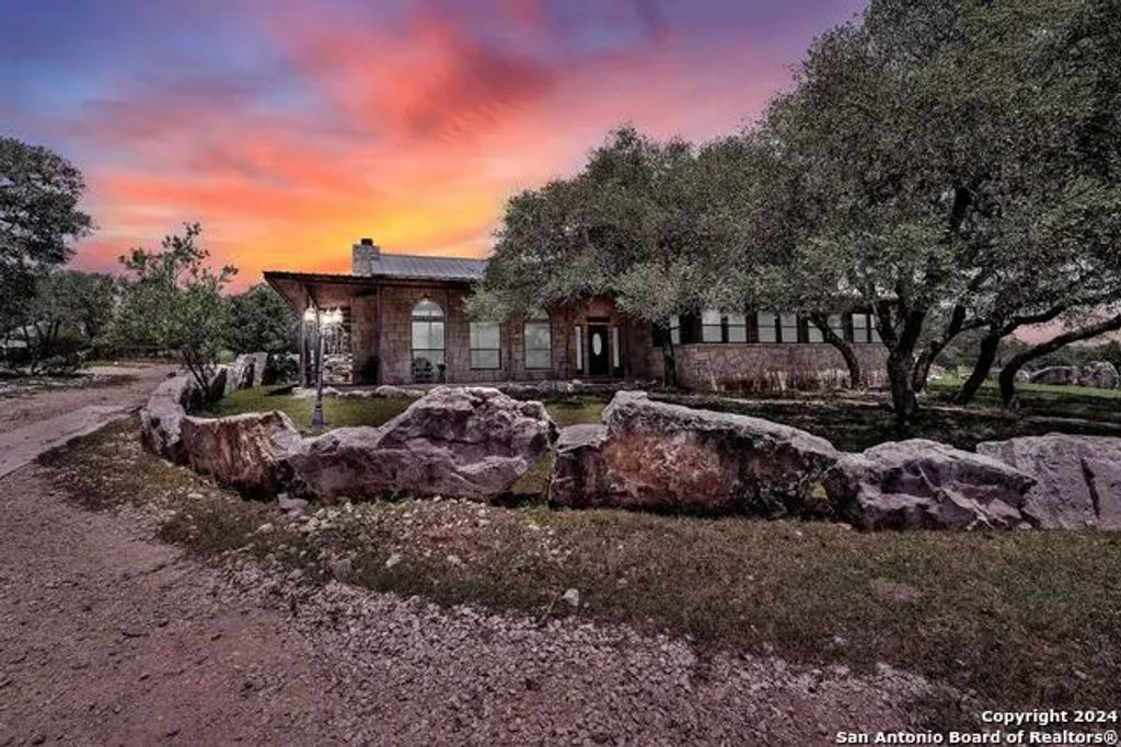 231 Pr 2510, Hondo