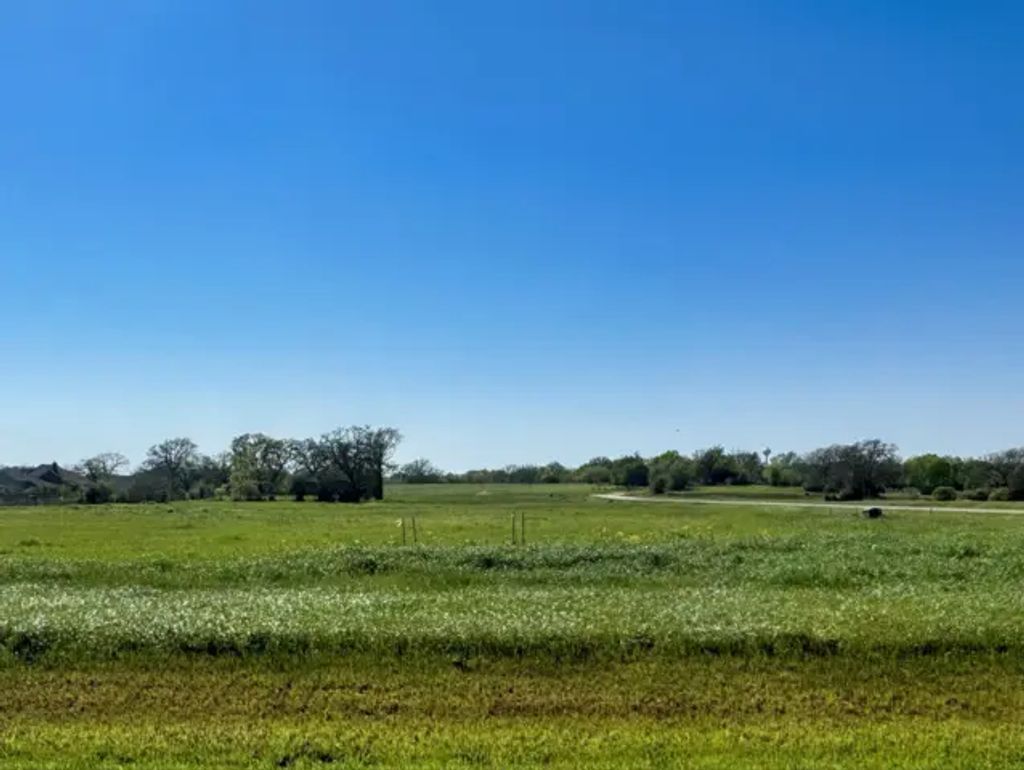 9971 Hidden Pond Drive, Iola