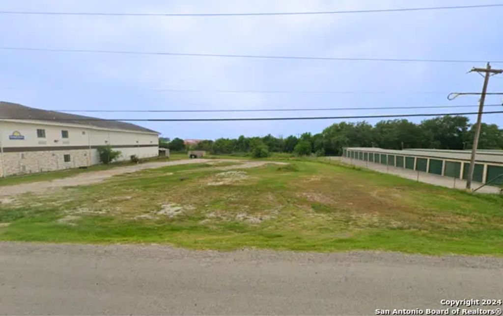 1.33 Ac N Sunset Strip, Kenedy