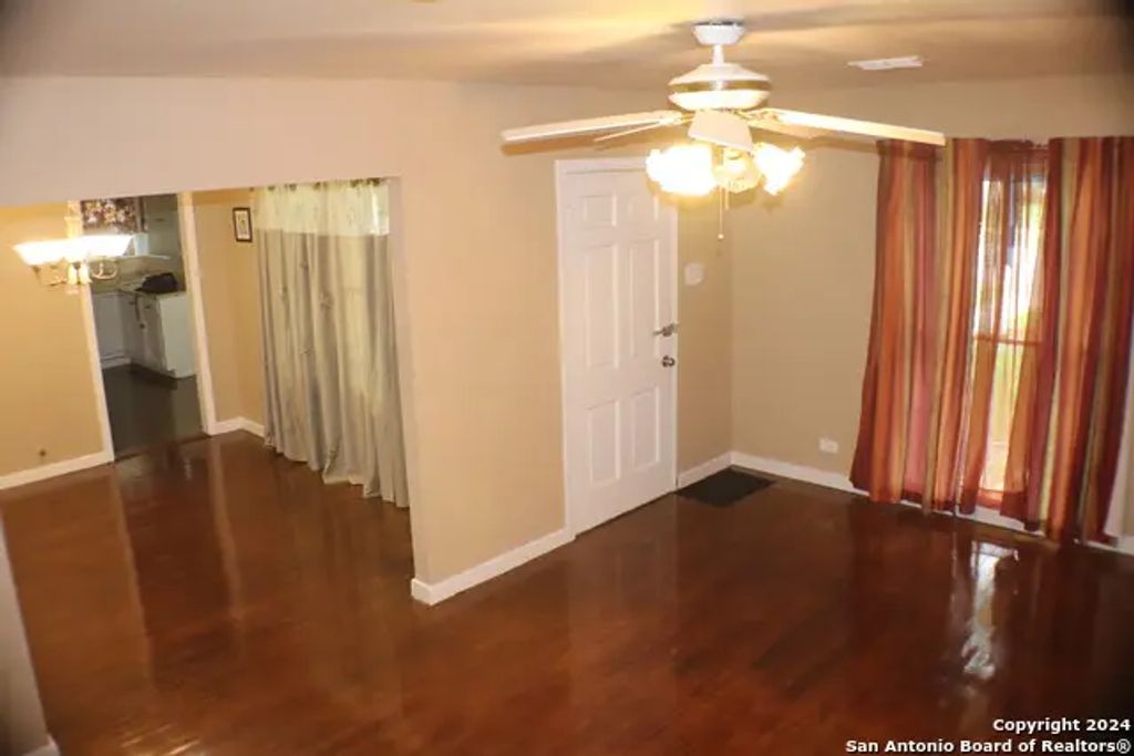 2306 W Huisache, San Antonio