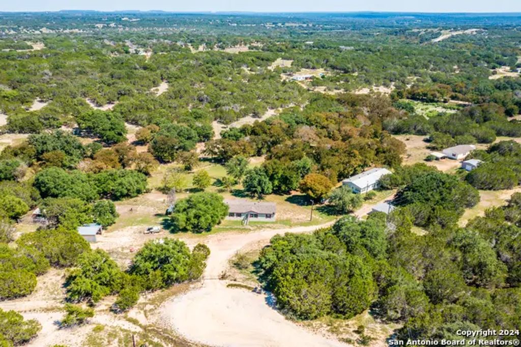 747 Cove Ranch, Kempner
