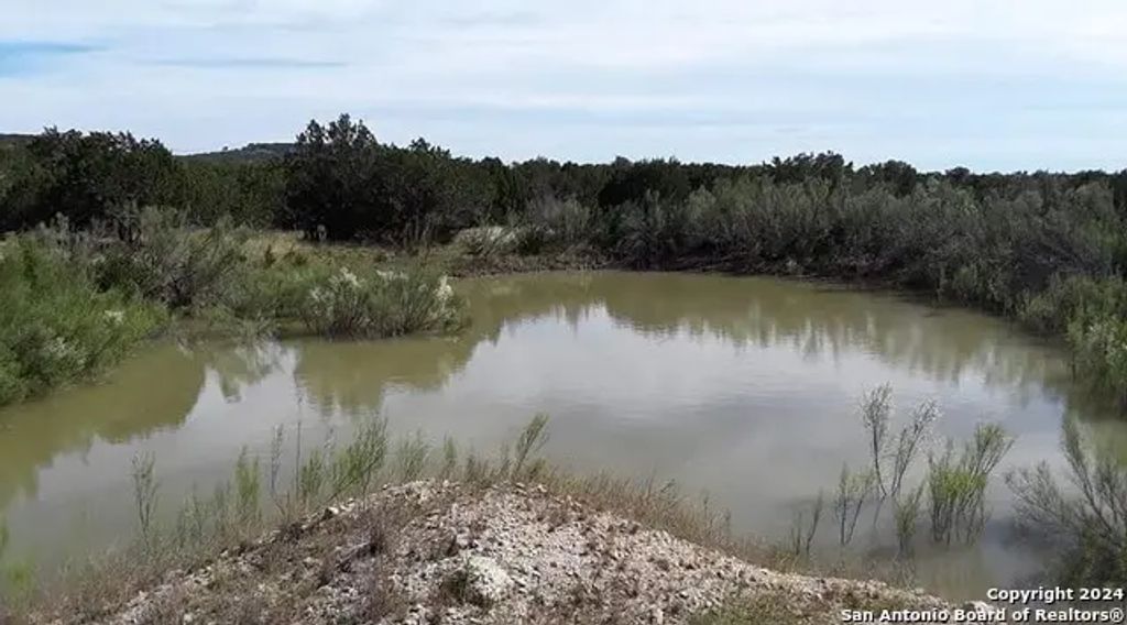 932 High Country Rd, Blanco
