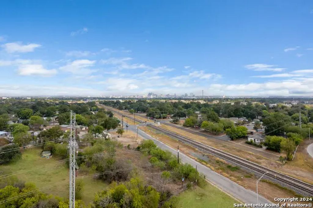 Driftwood Pass, San Antonio
