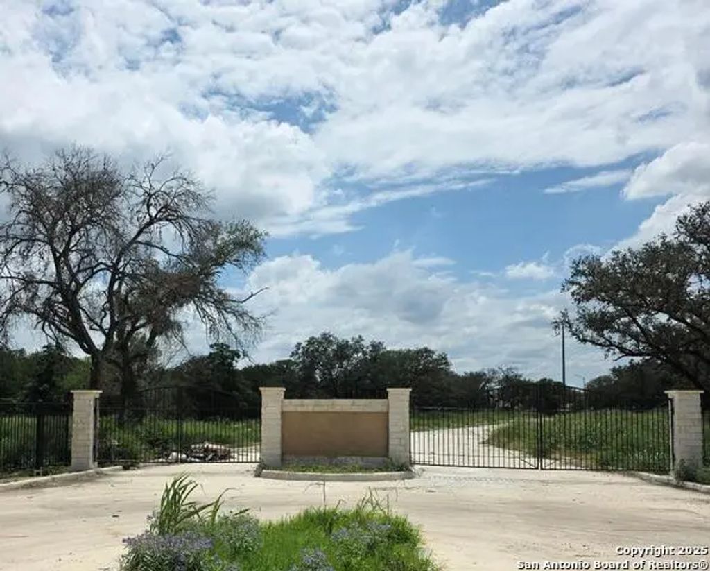 Lot 15 Swans Landing, San Antonio