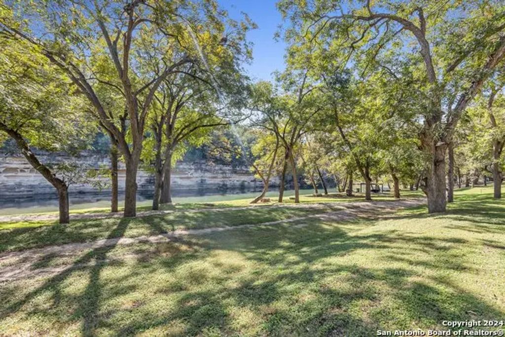 540 River Run 314, New Braunfels