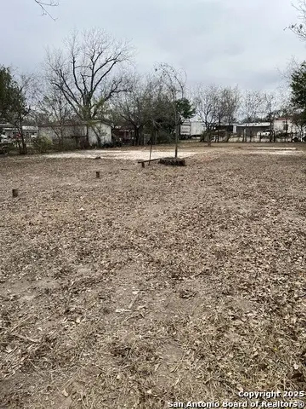 549 S Camp St, Uvalde