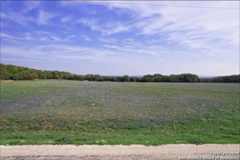 348 Lipan Apache, Blanco