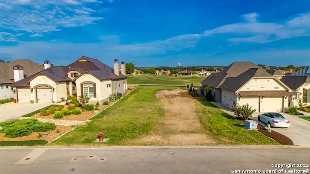 3144 Pinnacle Club Dr, Kerrville