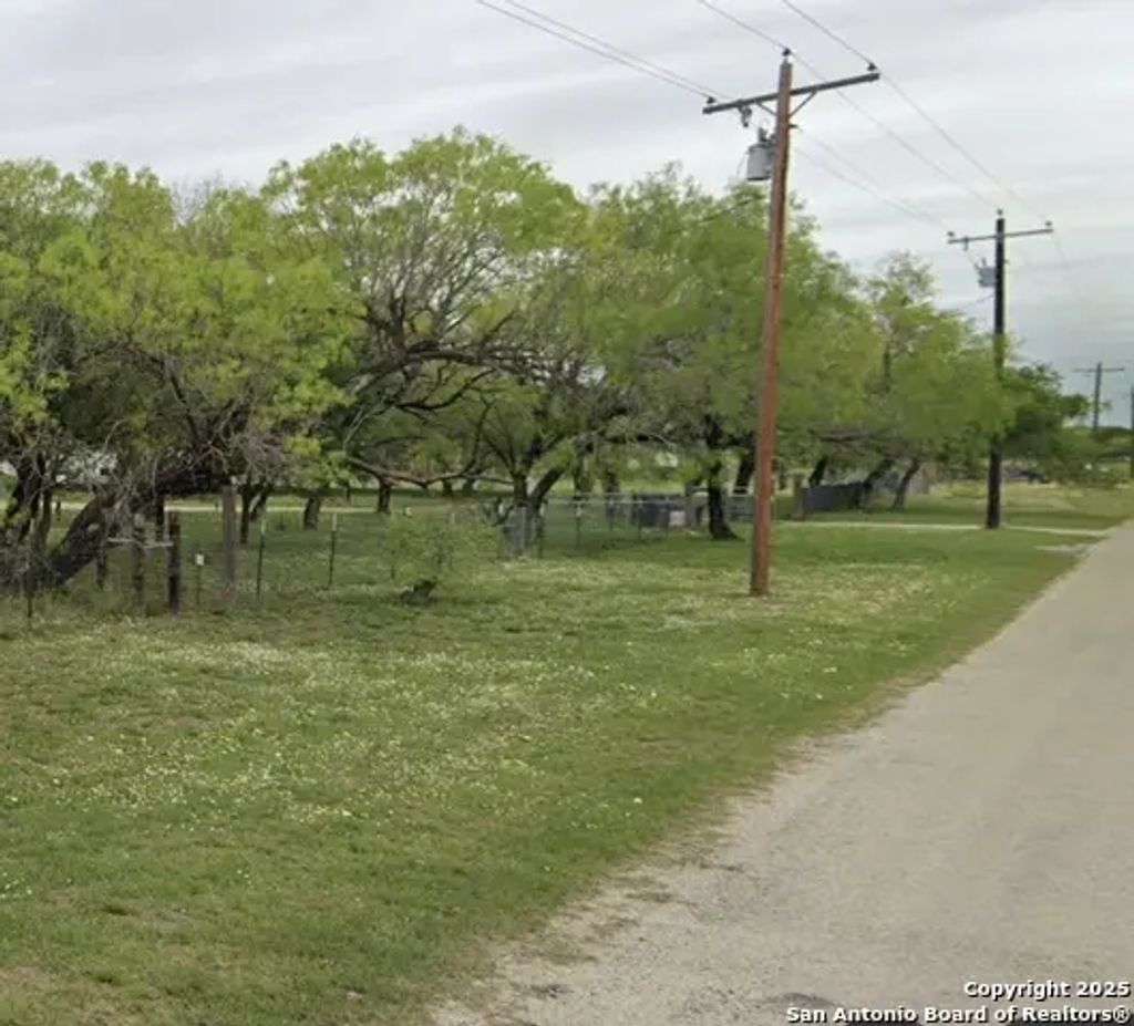 Lot 10 Tabberer, Poteet