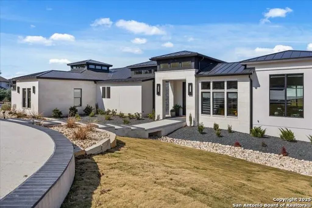 122 Peach Springs, Boerne