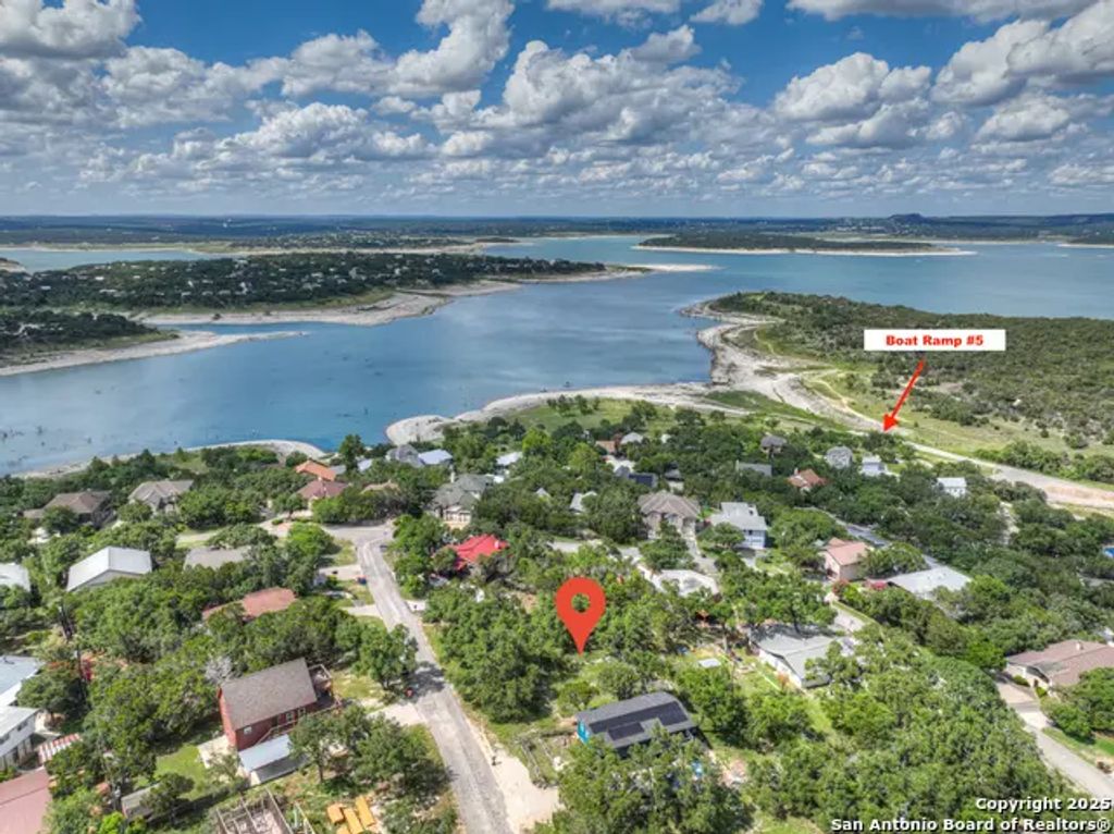 164 Circle, Canyon Lake