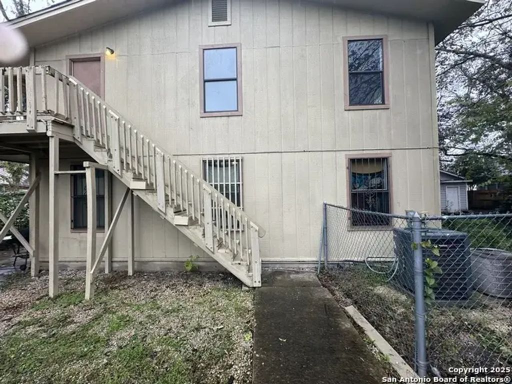 2007 Wyoming St 3, San Antonio