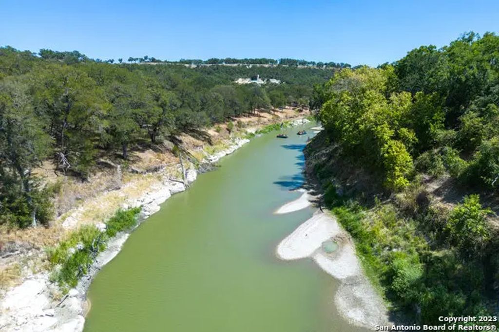 1015 Pristine Pkwy, Canyon Lake