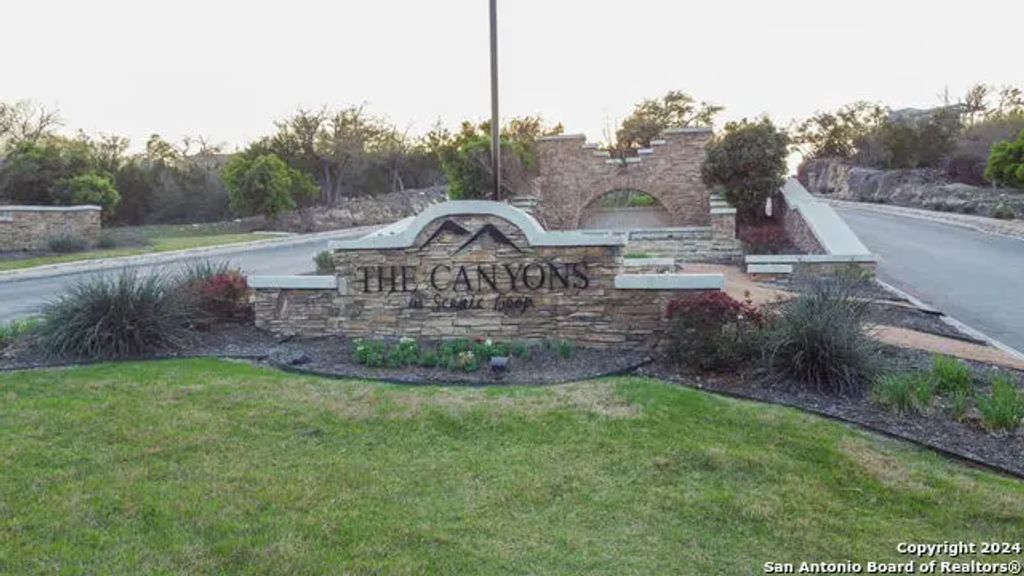 23707 High Garden, San Antonio