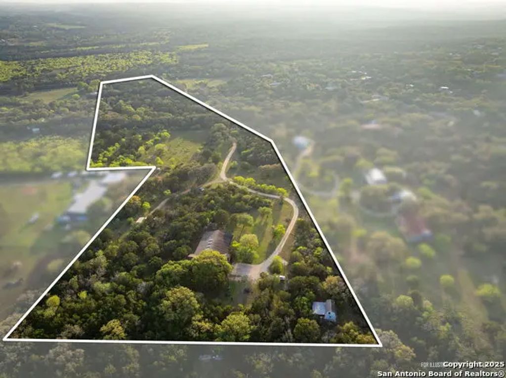 200 Elm Creek, New Braunfels