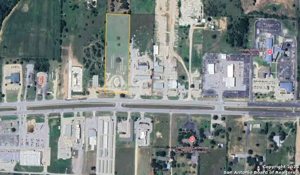 531 10th, Floresville