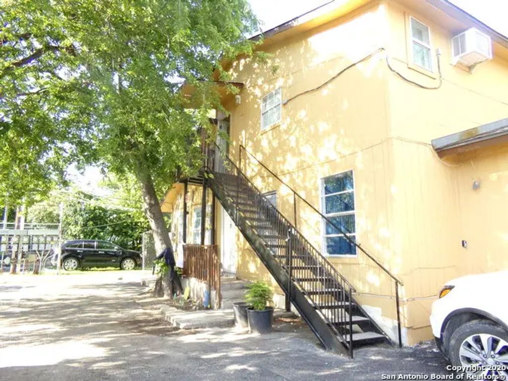 823 Venice 7, San Antonio