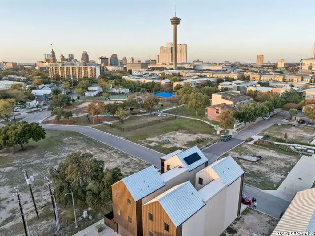 502 Mcmonigal, San Antonio