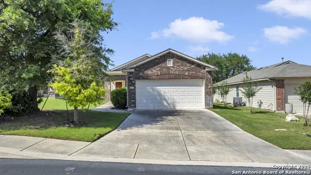 12723 Cedar Fly, San Antonio