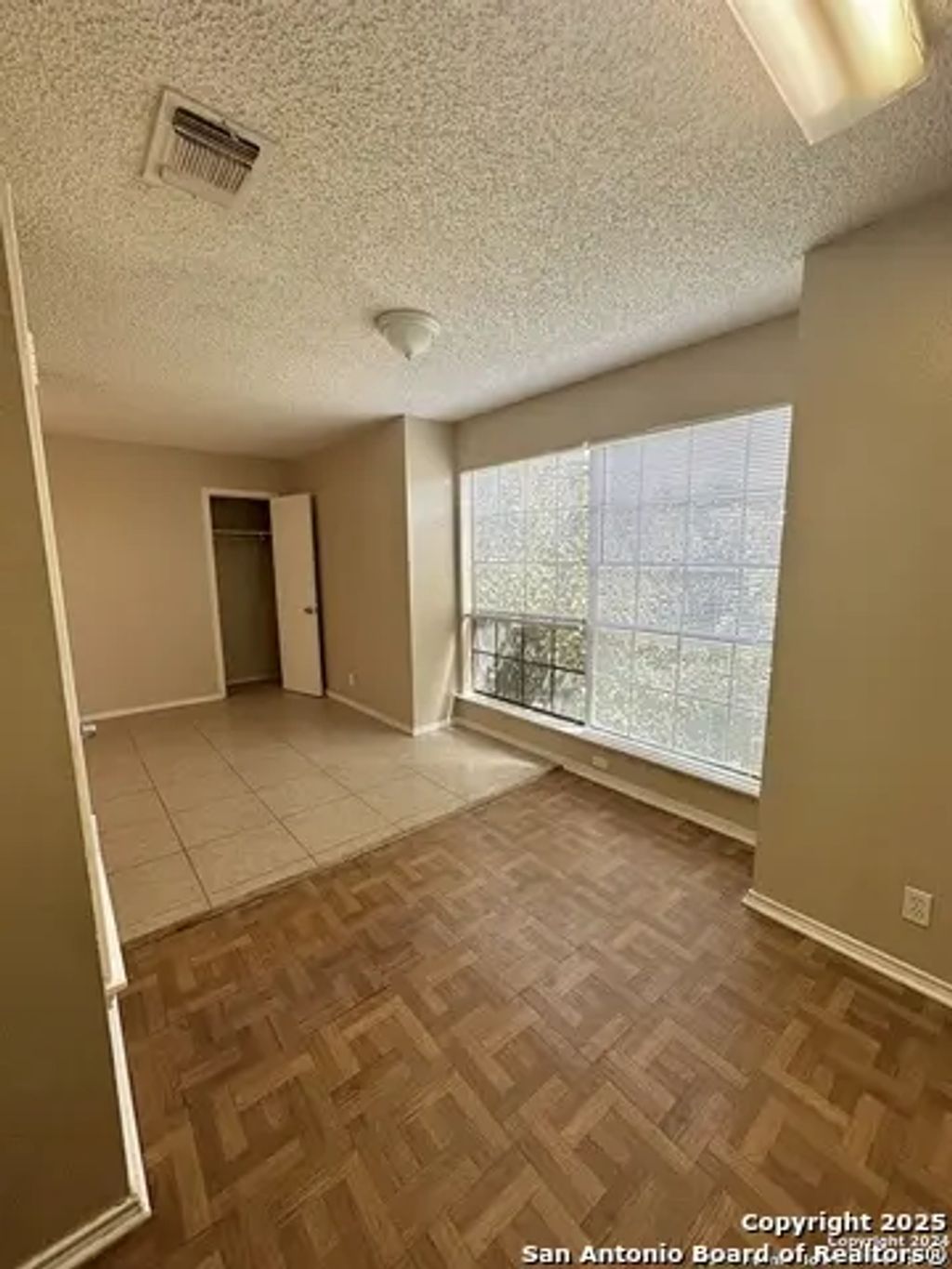 10529 Starcrest, San Antonio