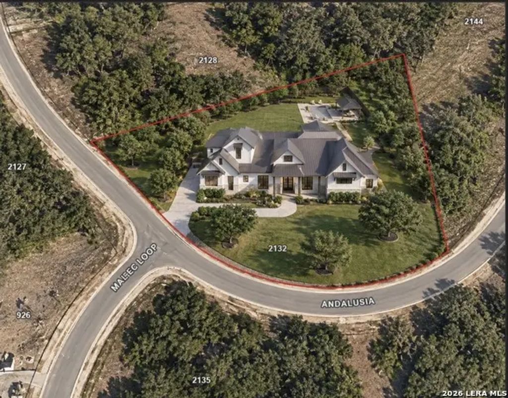 2132 Andalusia, Canyon Lake