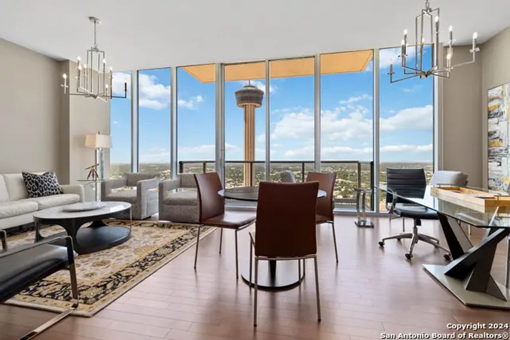 610 E Market St 2915, San Antonio
