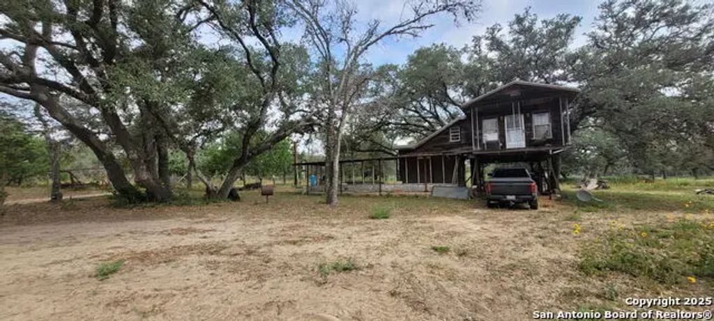 1226 Martha, San Antonio