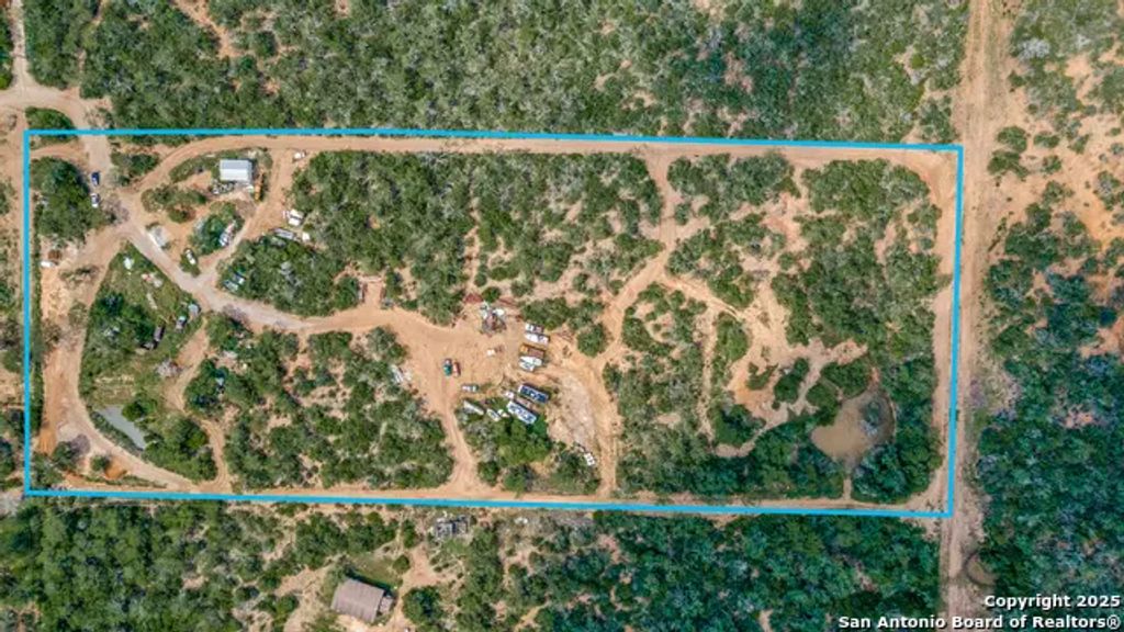 1062 County Road 122 Lot 3, Floresville