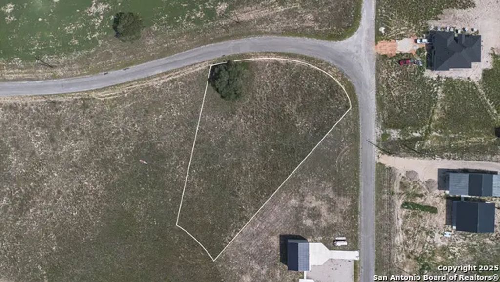 788 Lake Valley, La Vernia