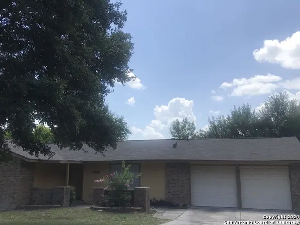 7919 Deep Forest, San Antonio