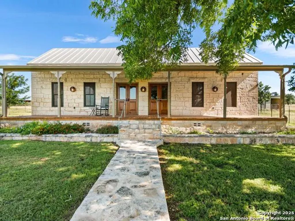 4369 Reeh Weinheimer, Fredericksburg