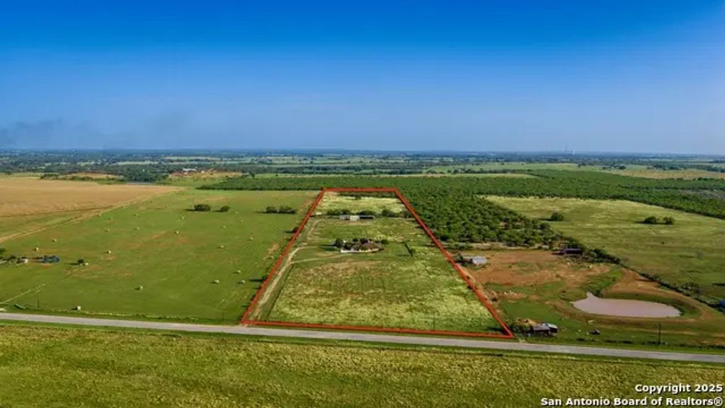 2387 Fm 537, Floresville