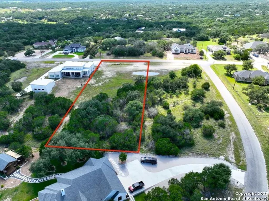 311 Toucan, Spring Branch