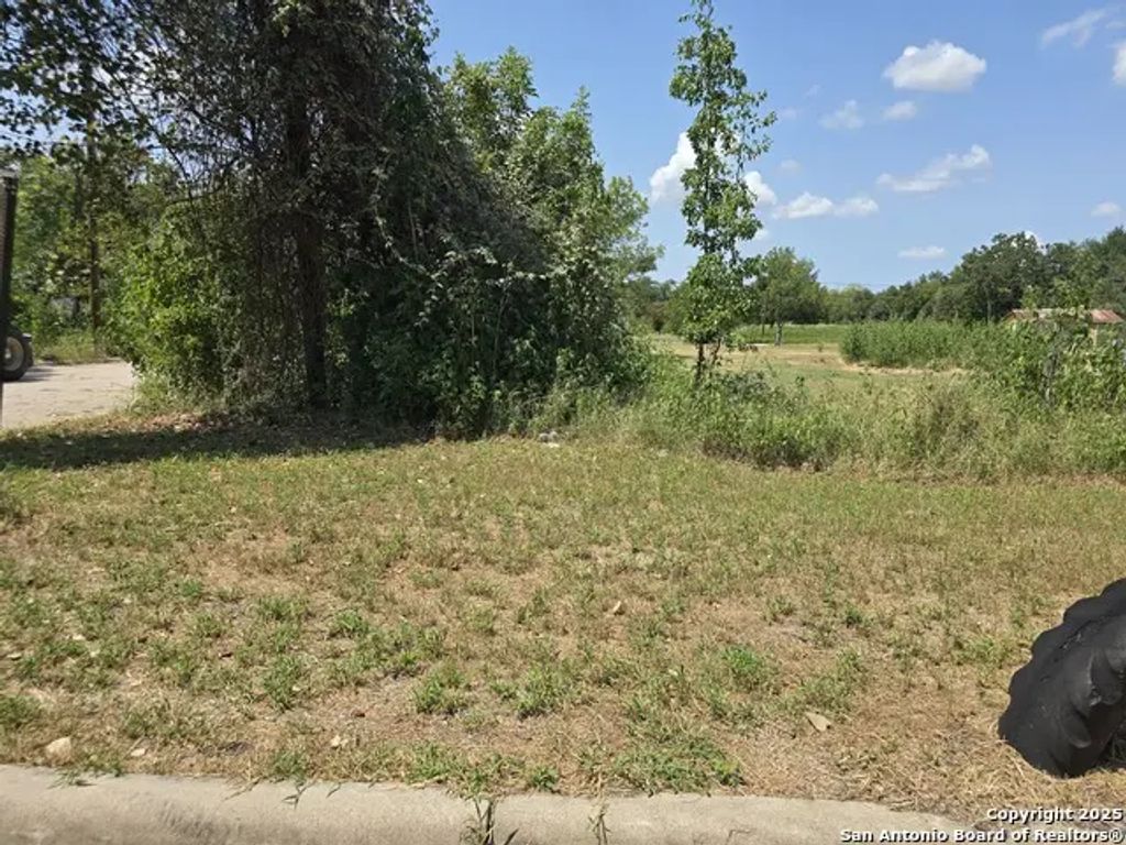 407 4th E, Rockdale