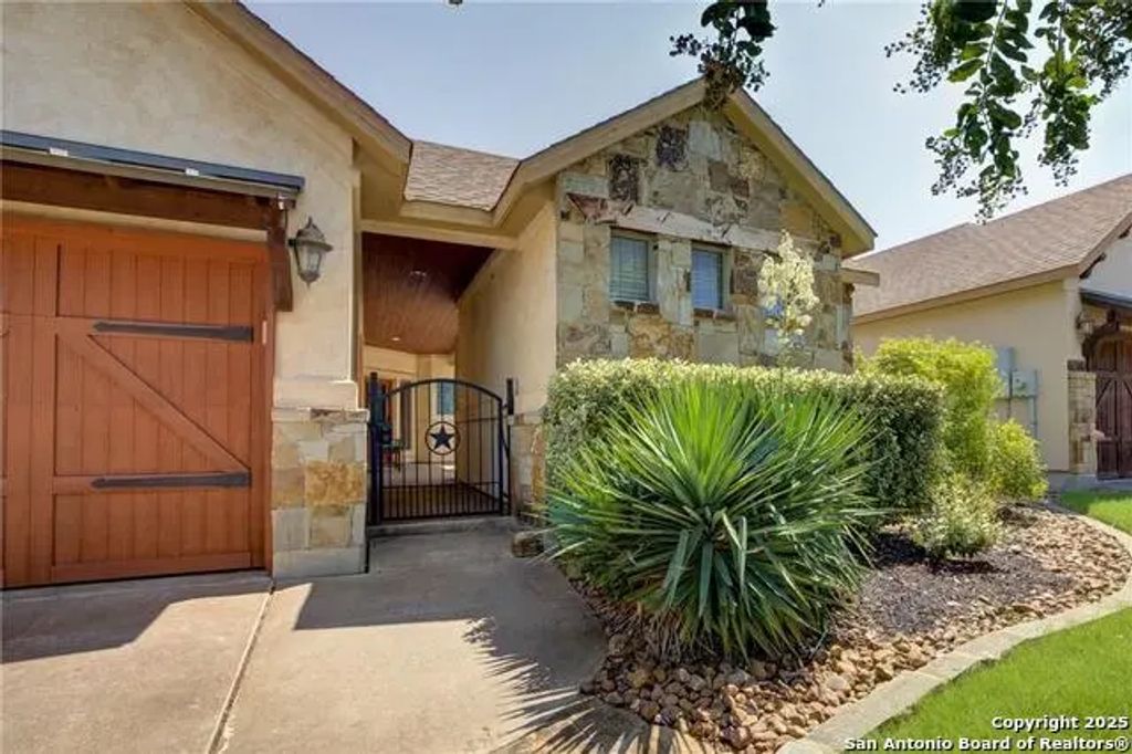 1212 Gruene Valley, New Braunfels