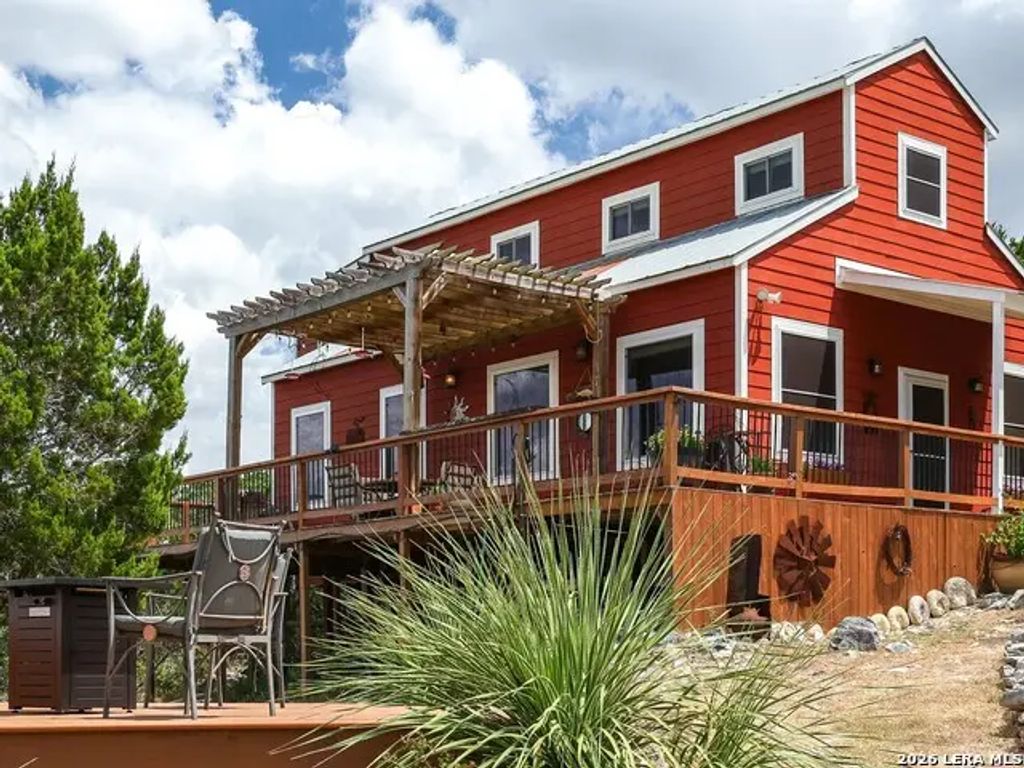 776 County Road 270, Mico