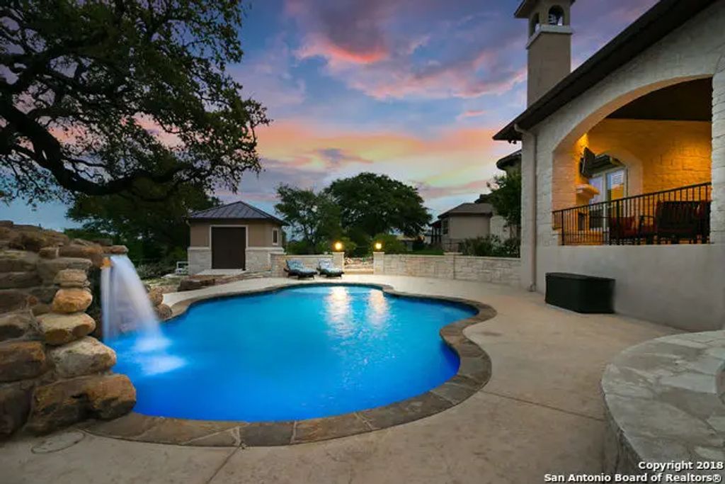 1054 Provence, New Braunfels