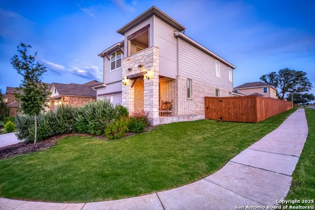 2069 Flametree, New Braunfels