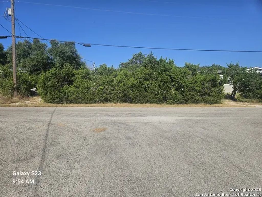 1406 Greenbriar, Canyon Lake
