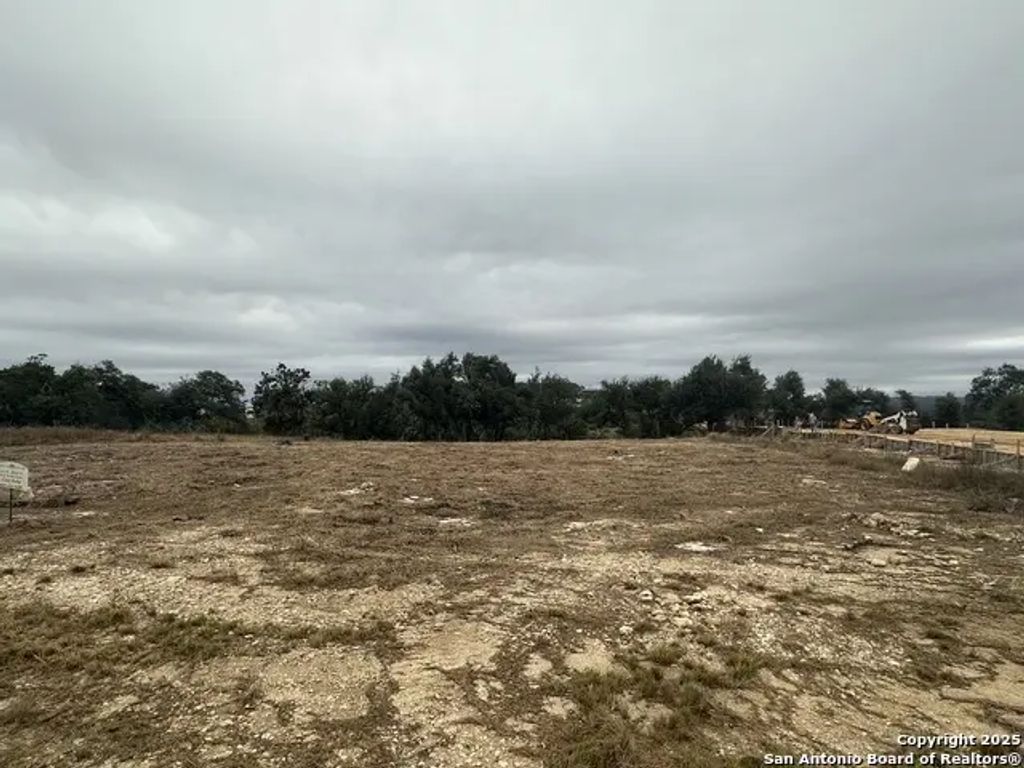 667 Butler Oaks, Bulverde