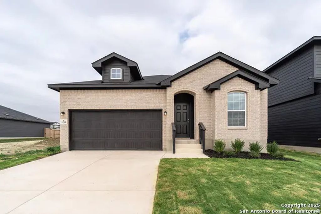 5219 Marliese Peak, Von Ormy